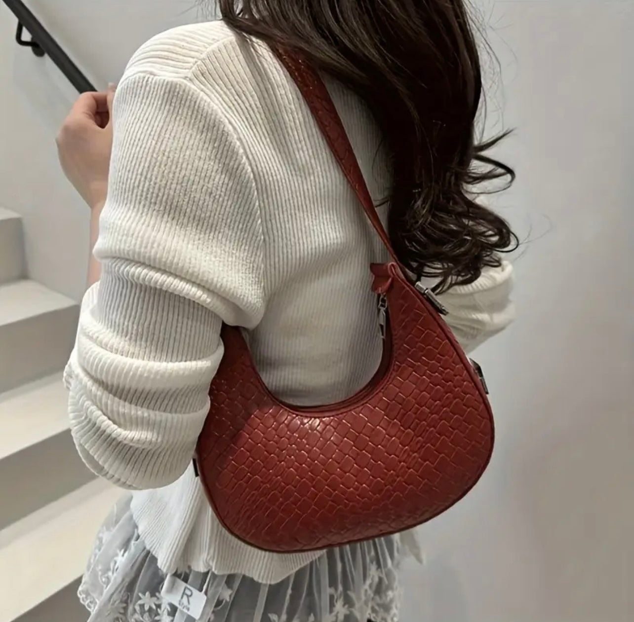 Scarlet Curve Woven Shoulder Bag